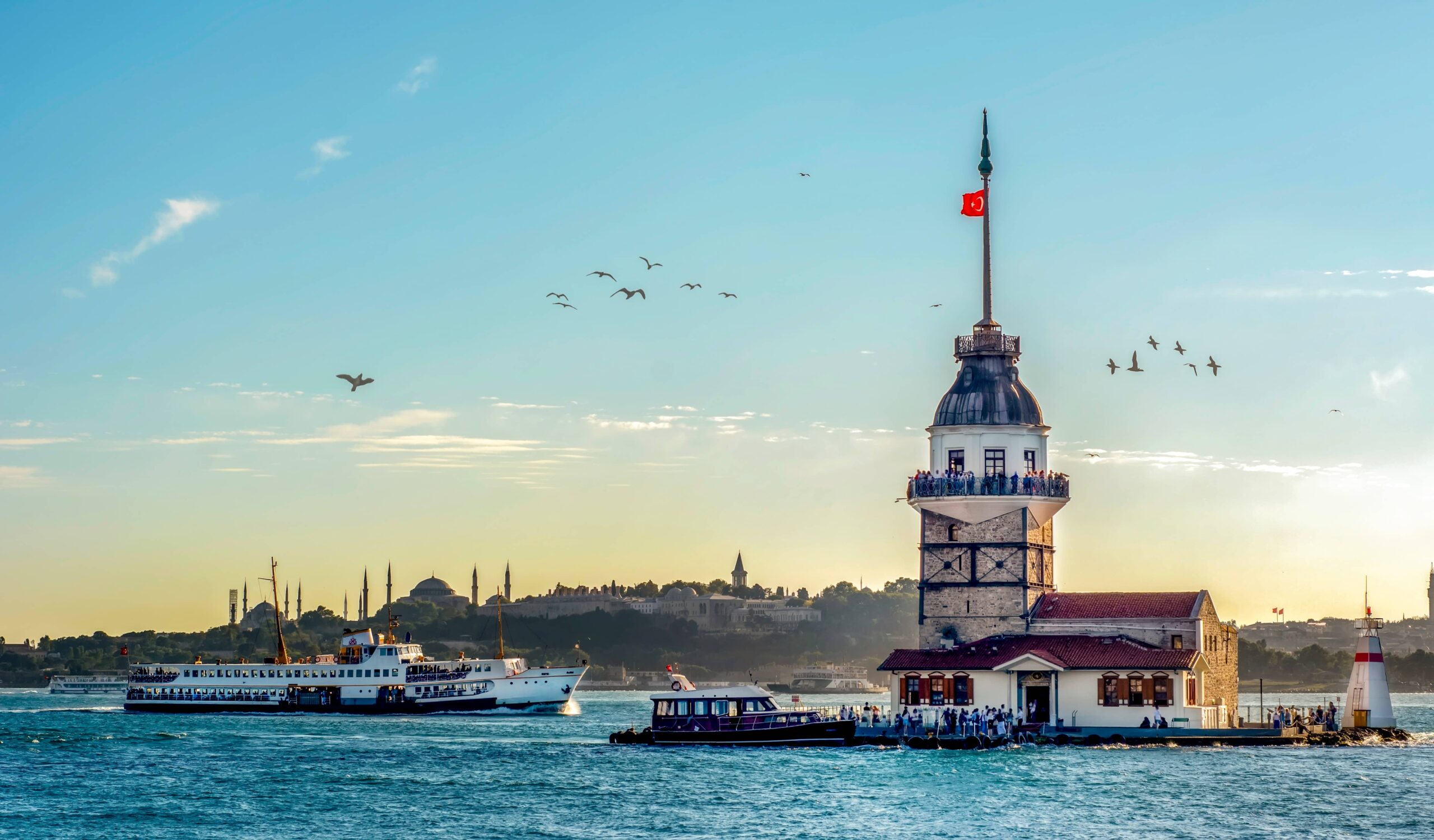 istanbul cruise on bosphorus scaled